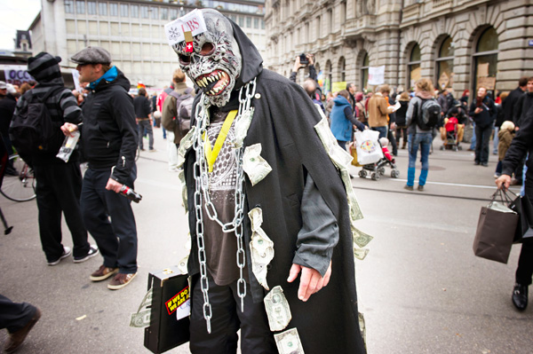 Occupy Paradeplatz