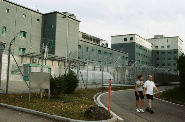 Flughafengefängnis